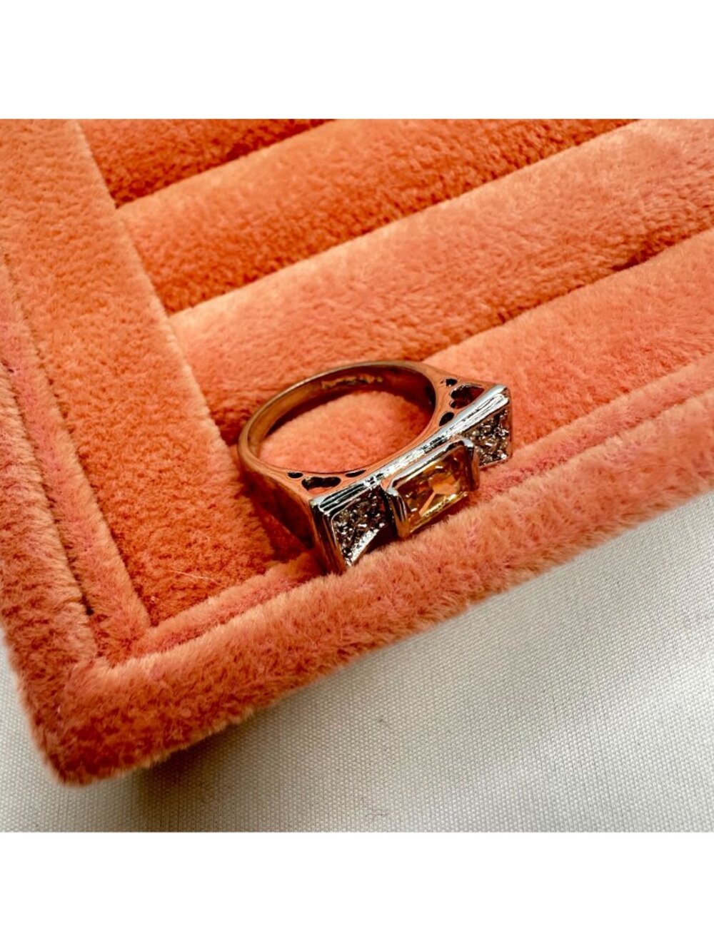 Bow-Style Champagne & Clear Cubic Zirconia Silver-Tone Ring Size 7 - Picture 11 of 16